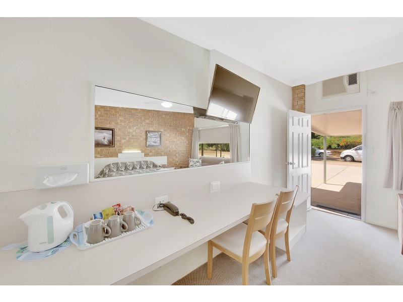 48902 BRUCE HIGHWAY, Benaraby QLD 4680