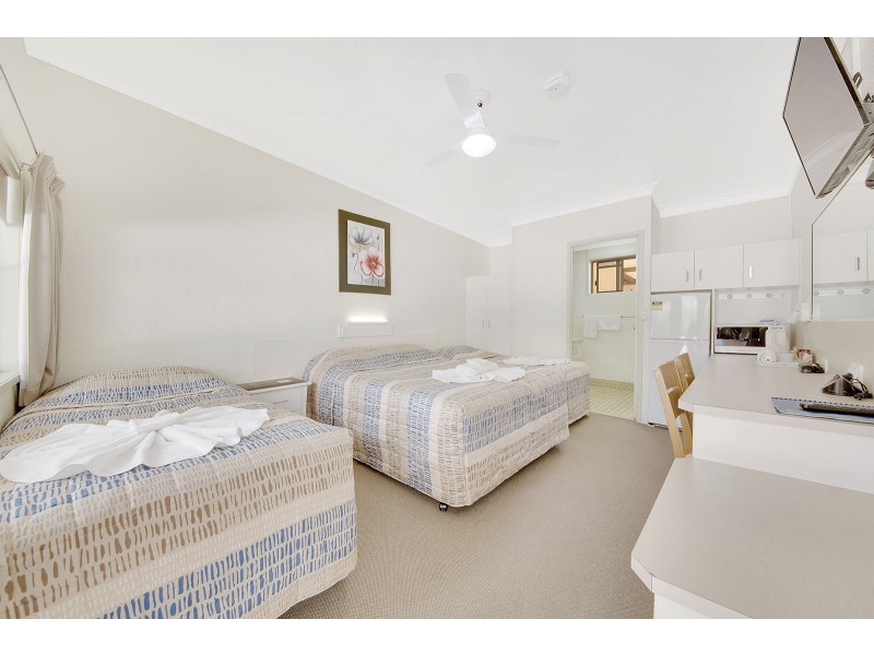 48902 BRUCE HIGHWAY, Benaraby QLD 4680