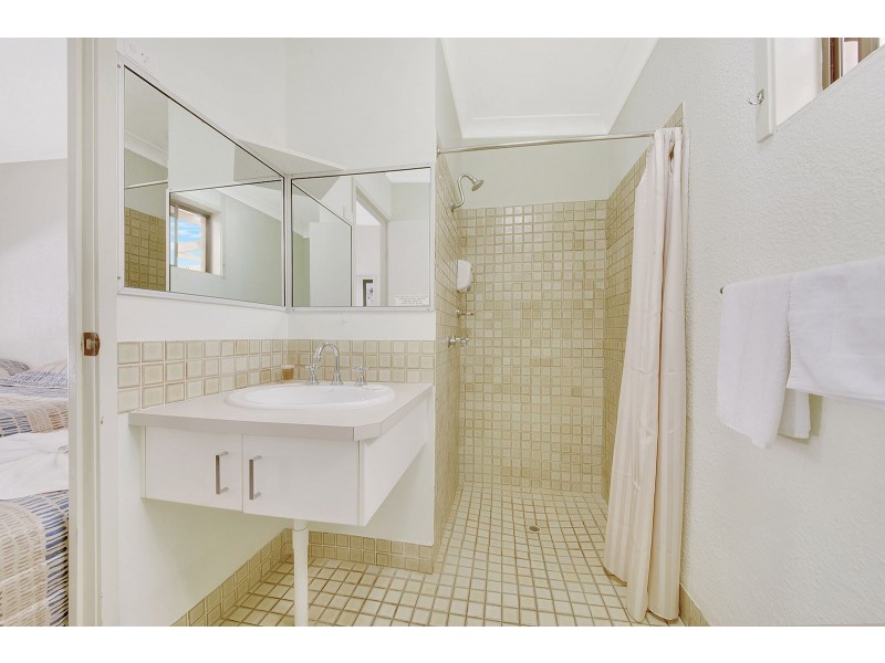 48902 BRUCE HIGHWAY, Benaraby QLD 4680