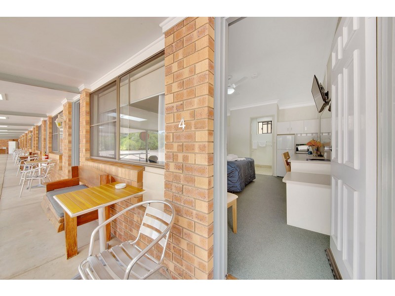 48902 BRUCE HIGHWAY, Benaraby QLD 4680