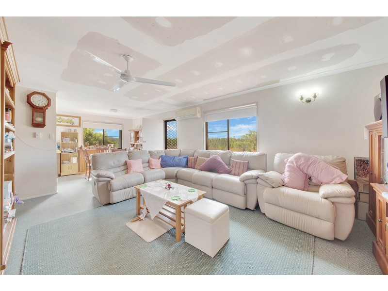 48902 BRUCE HIGHWAY, Benaraby QLD 4680