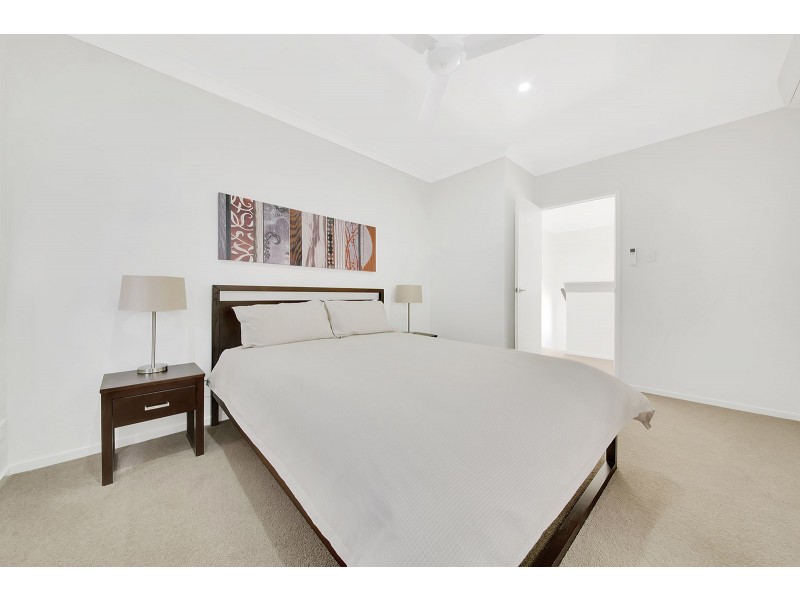 8/7 VIEW STREET, West Gladstone QLD 4680