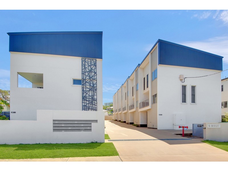 8/7 VIEW STREET, West Gladstone QLD 4680