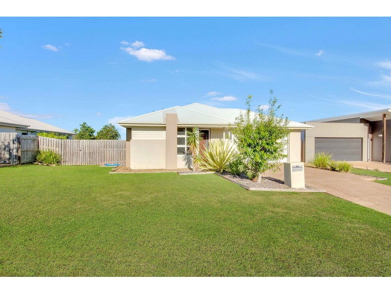 4 Orchard Drive, Kirkwood QLD 4680