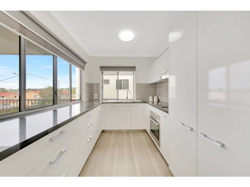 13/7 VIEW STREET, West Gladstone QLD 4680