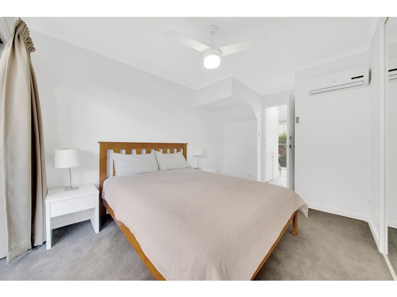 11/12 FLINDERS STREET, West Gladstone QLD 4680