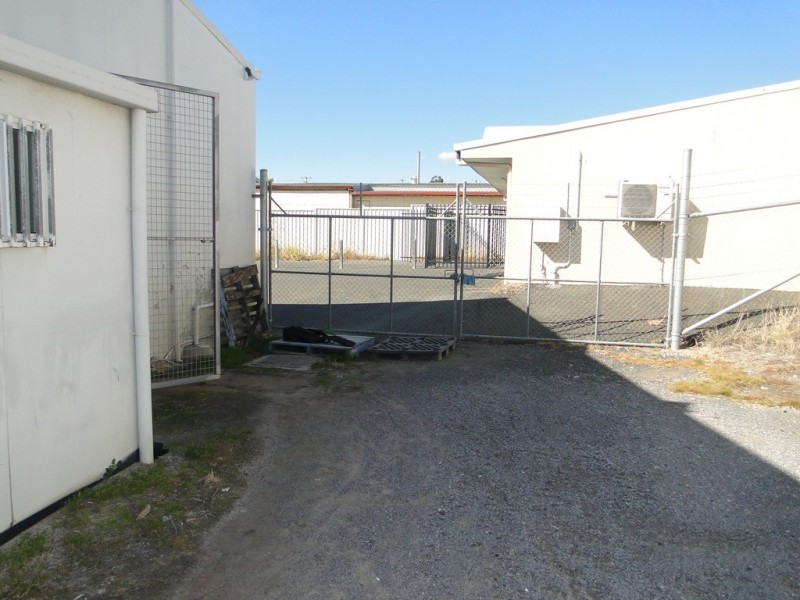 25 TOOLOOA STREET, South Gladstone QLD 4680