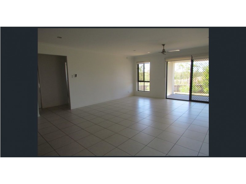 31 FLOREY PLACE, Kirkwood QLD 4680