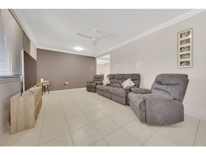 5 ANDERSON STREET, Clinton QLD 4680