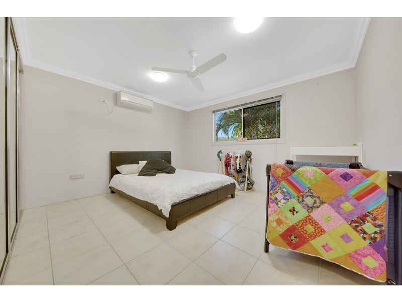 5 ANDERSON STREET, Clinton QLD 4680