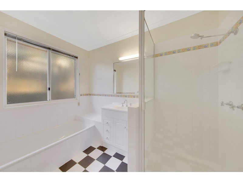 26 FOREST PLACE, South Gladstone QLD 4680