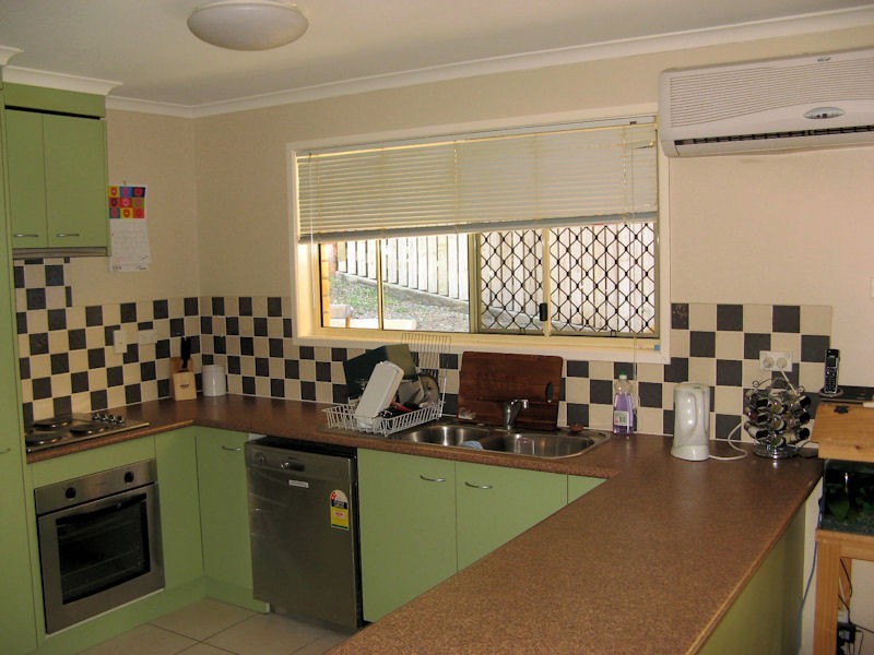 9 Windward Passage, South Gladstone QLD 4680