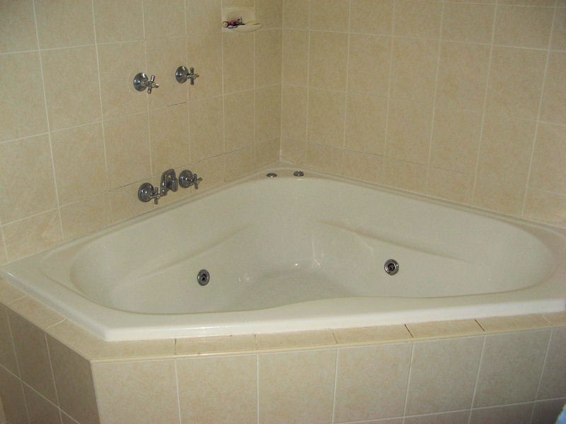 9 Windward Passage, South Gladstone QLD 4680