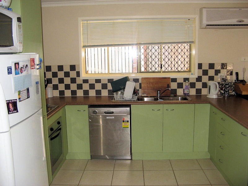 9 Windward Passage, South Gladstone QLD 4680