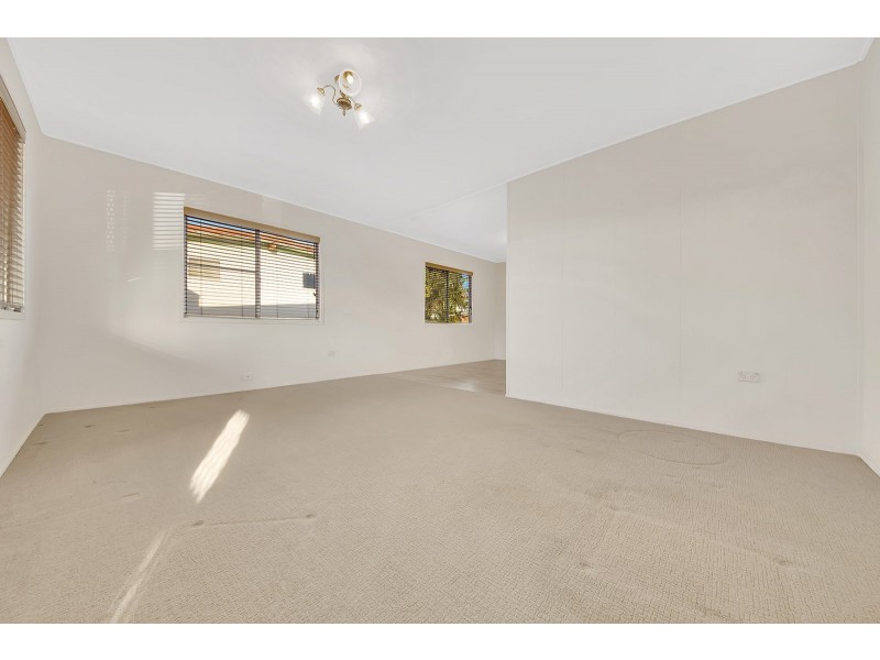 19 PASHLEY STREET, Clinton QLD 4680