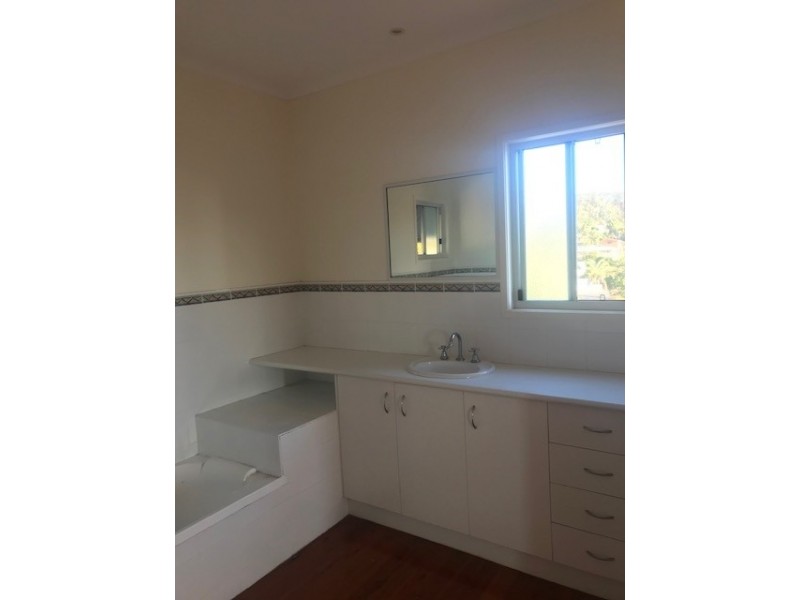 3 ORUNGAL STREET, Clinton QLD 4680
