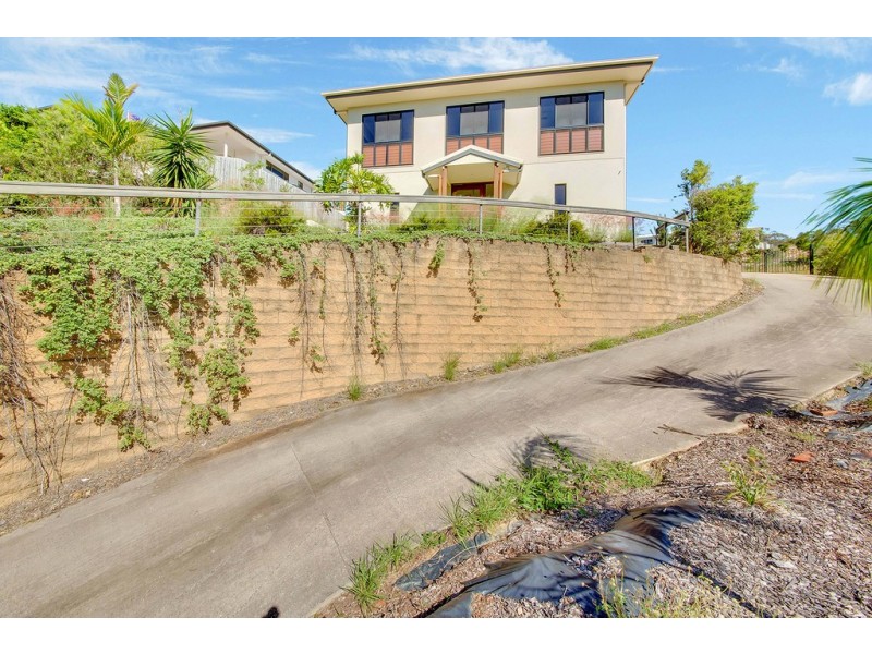 4 KOOWIN DRIVE, Kirkwood QLD 4680
