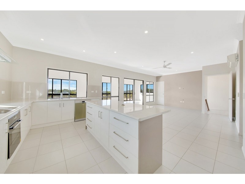 4 KOOWIN DRIVE, Kirkwood QLD 4680