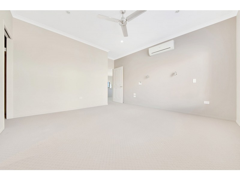 4 KOOWIN DRIVE, Kirkwood QLD 4680