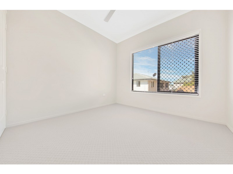 4 KOOWIN DRIVE, Kirkwood QLD 4680