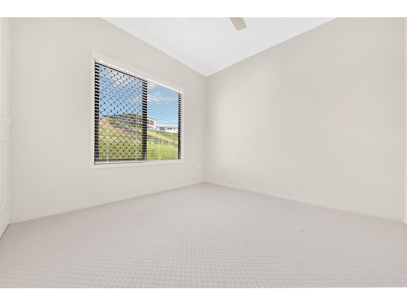 4 KOOWIN DRIVE, Kirkwood QLD 4680