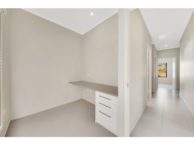 4 KOOWIN DRIVE, Kirkwood QLD 4680