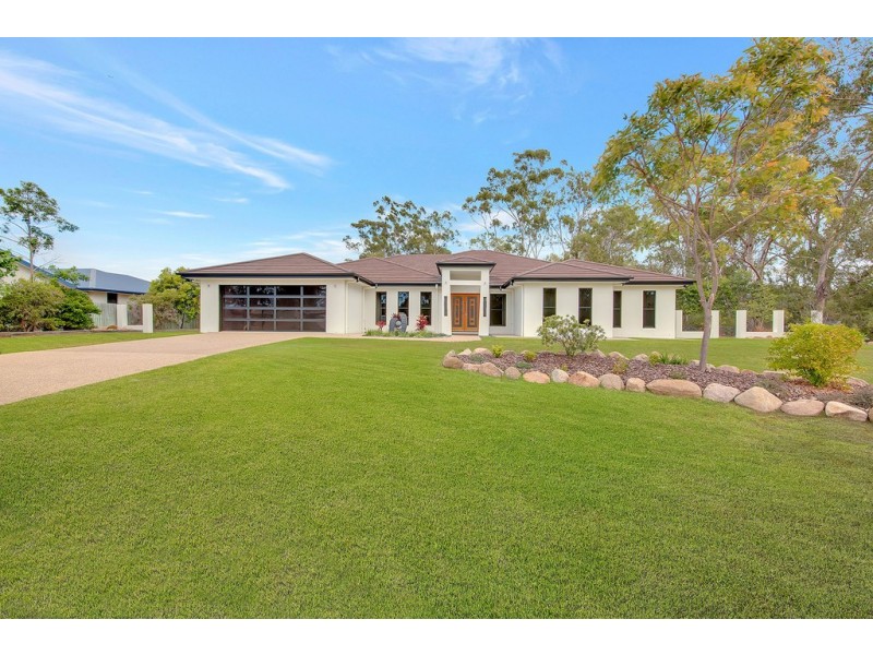 22 PARKSVILLE DRIVE, New Auckland QLD 4680