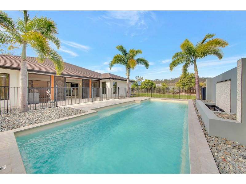 22 PARKSVILLE DRIVE, New Auckland QLD 4680