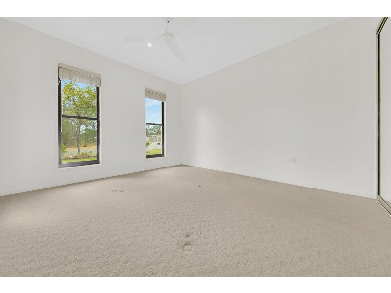 22 PARKSVILLE DRIVE, New Auckland QLD 4680