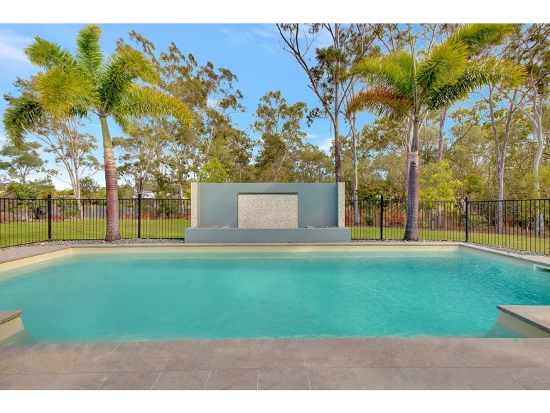 22 PARKSVILLE DRIVE, New Auckland QLD 4680