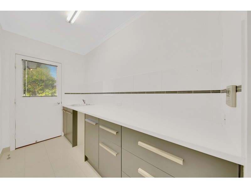 22 PARKSVILLE DRIVE, New Auckland QLD 4680
