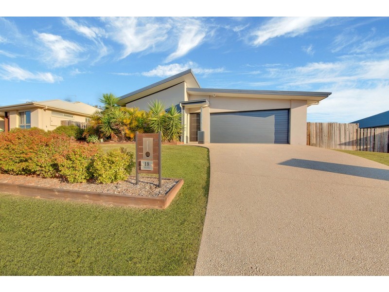 18 FLOREY PLACE, Kirkwood QLD 4680