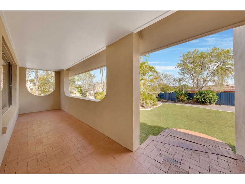 4 ILLAWONG COURT, Glen Eden QLD 4680