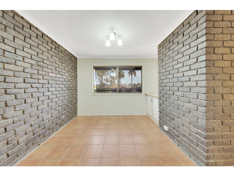 4 ILLAWONG COURT, Glen Eden QLD 4680