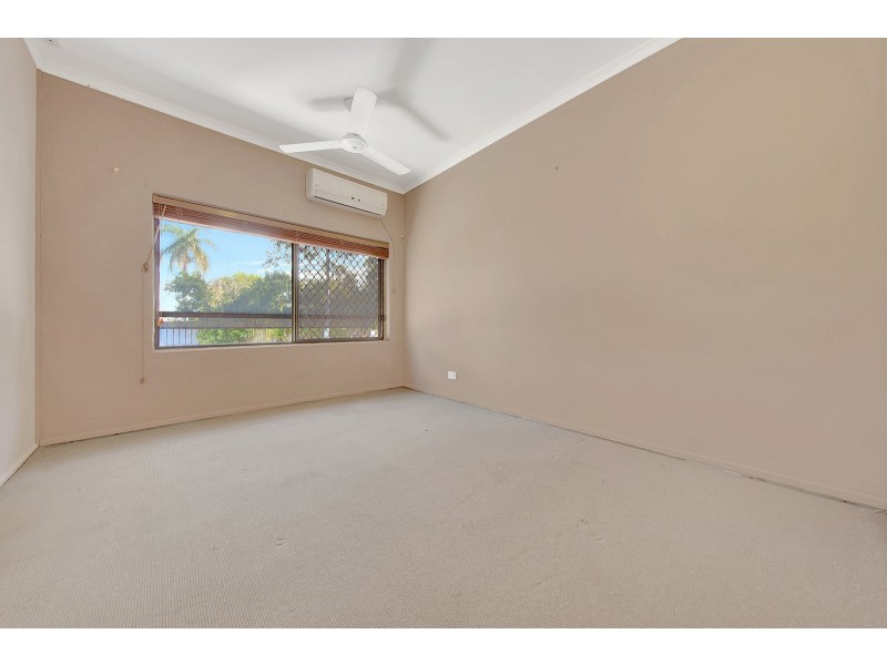4 ILLAWONG COURT, Glen Eden QLD 4680