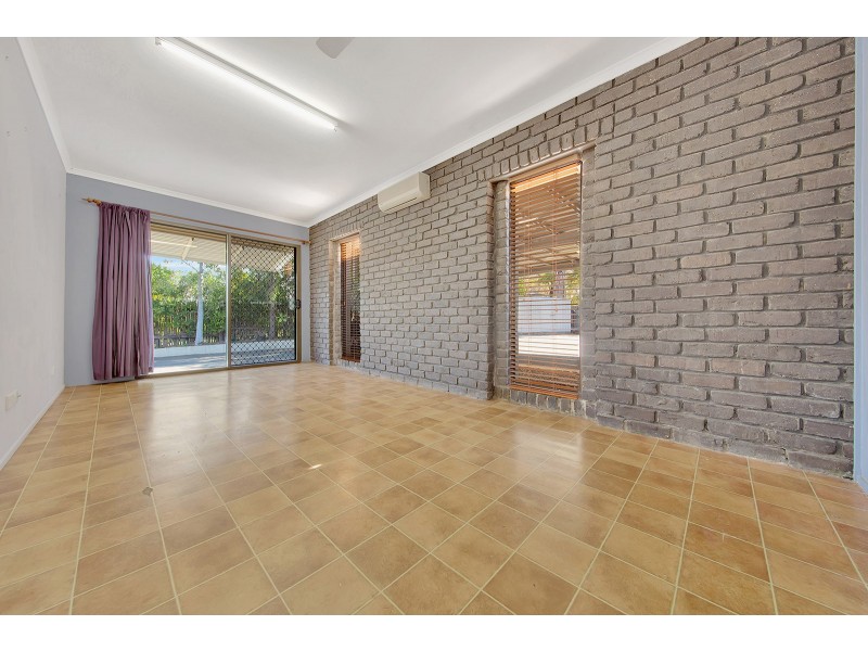 4 ILLAWONG COURT, Glen Eden QLD 4680