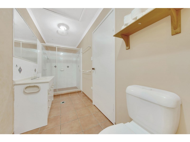 4 ILLAWONG COURT, Glen Eden QLD 4680