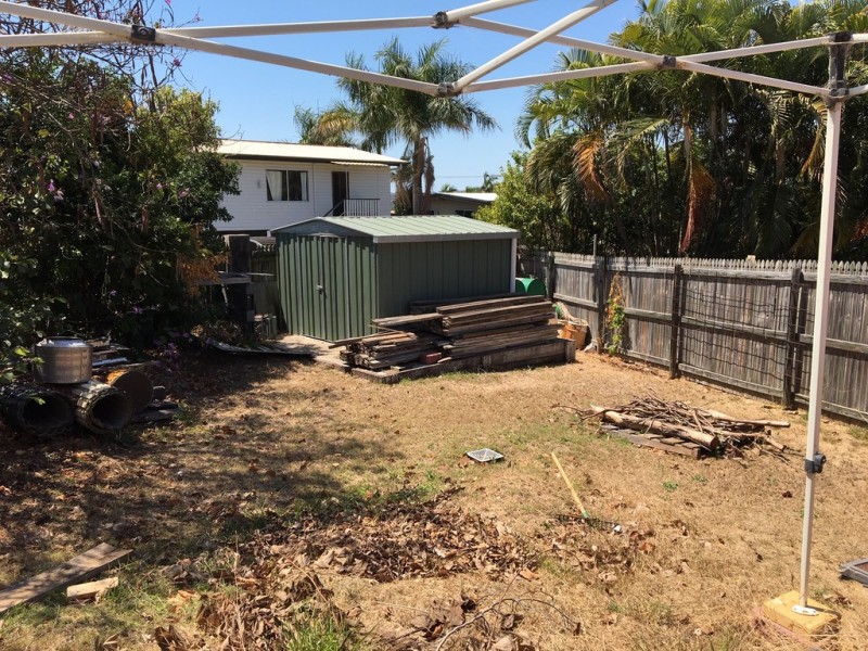 18 HANSEN CRESCENT, Clinton QLD 4680