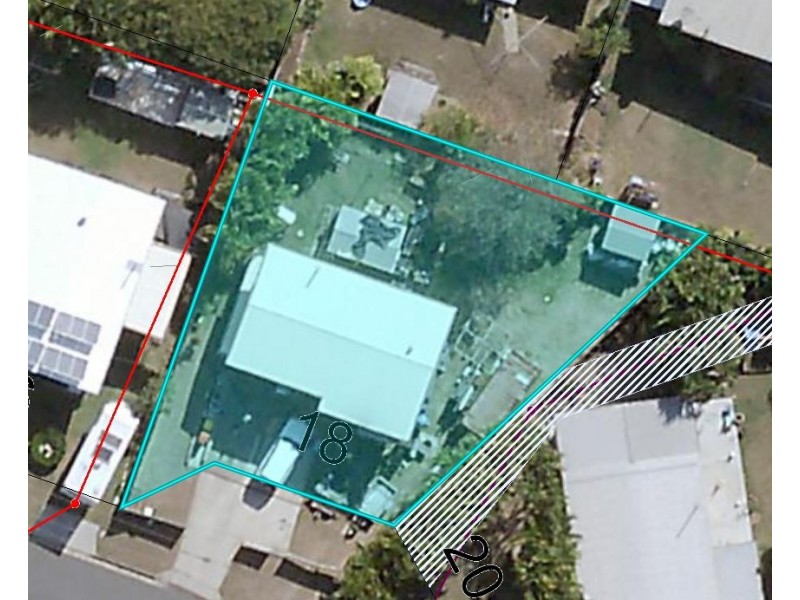 18 HANSEN CRESCENT, Clinton QLD 4680