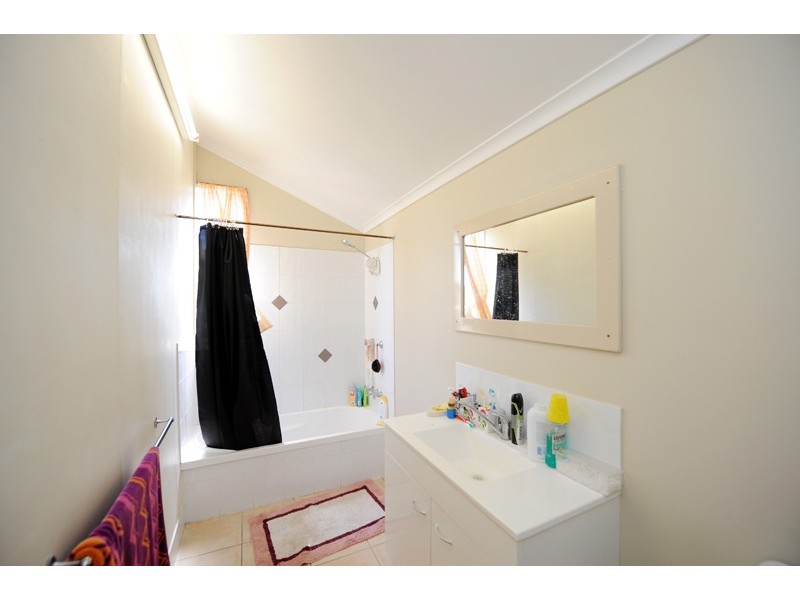 7 Derby Street, South Gladstone QLD 4680