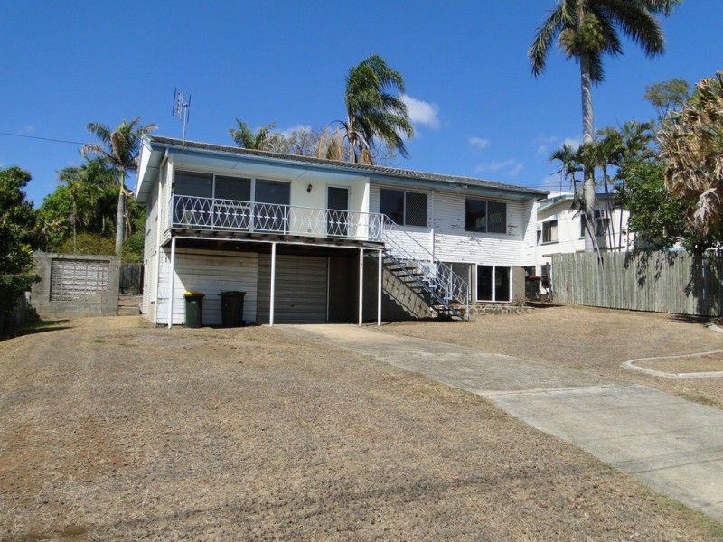 5 WALTERS AVENUE, West Gladstone QLD 4680