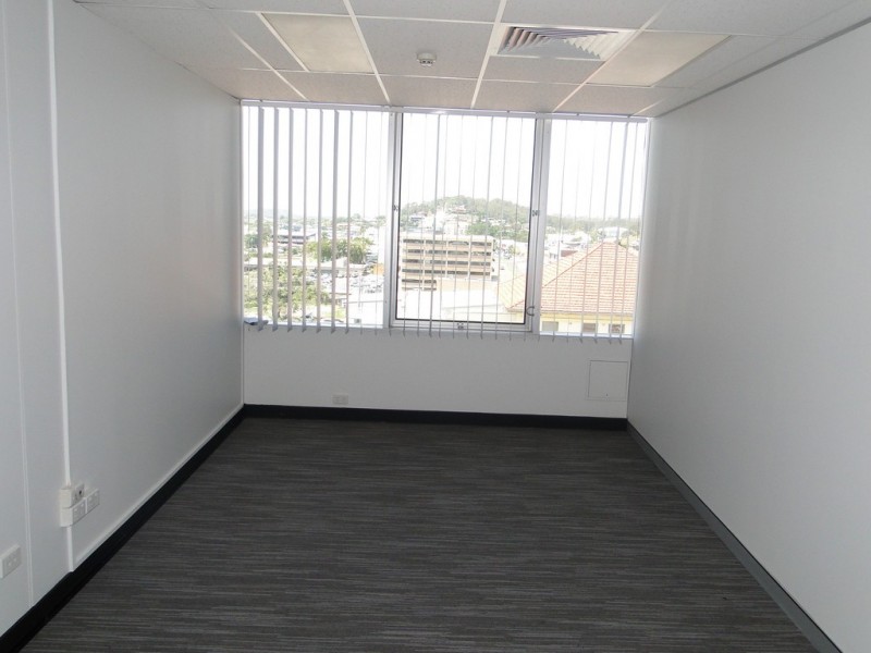 3/100 GOONDOON STREET, Gladstone QLD 4680