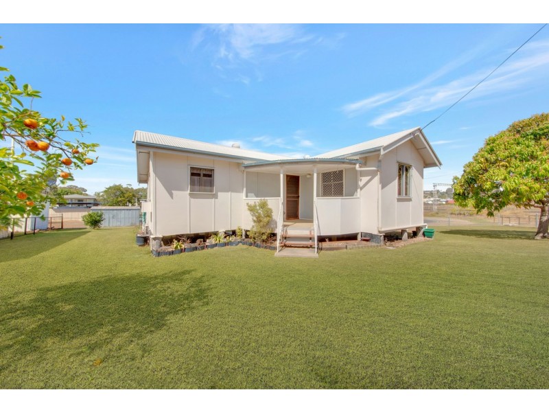 9 YOUNG STREET, Barney Point QLD 4680