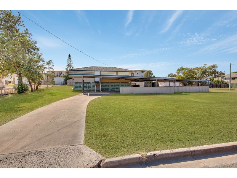 30-32 WOOD STREET, Barney Point QLD 4680