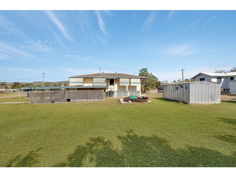 30-32 WOOD STREET, Barney Point QLD 4680