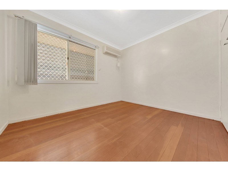 30-32 WOOD STREET, Barney Point QLD 4680