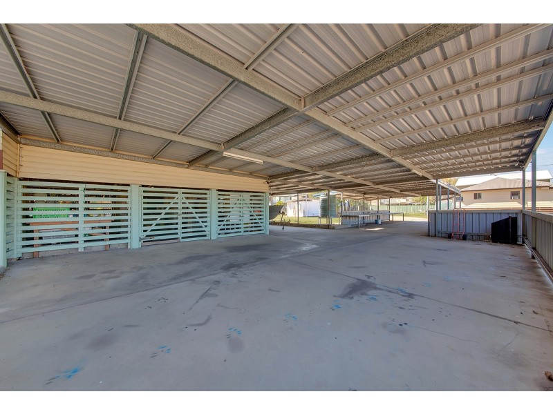 30-32 WOOD STREET, Barney Point QLD 4680