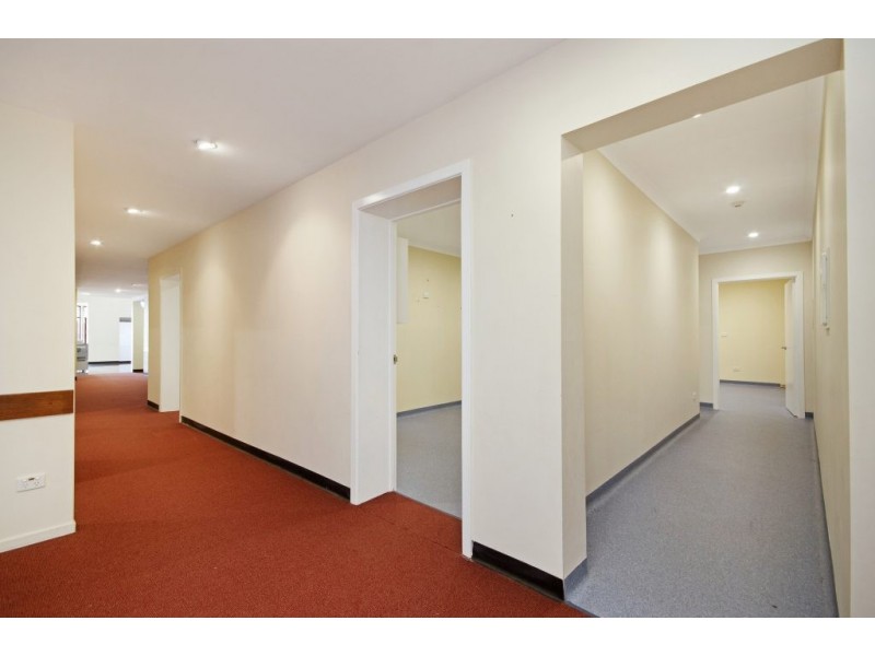 1 MANNING STREET, South Gladstone QLD 4680