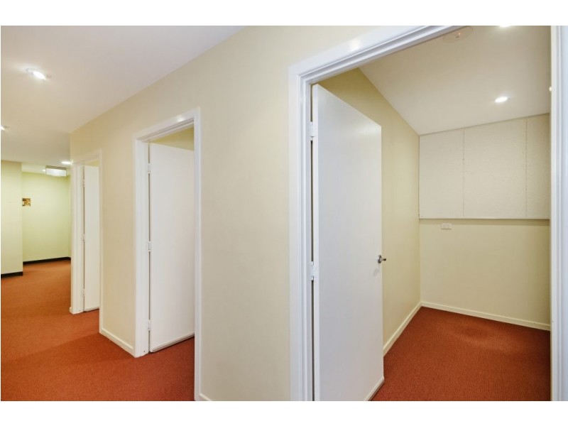 1 MANNING STREET, South Gladstone QLD 4680