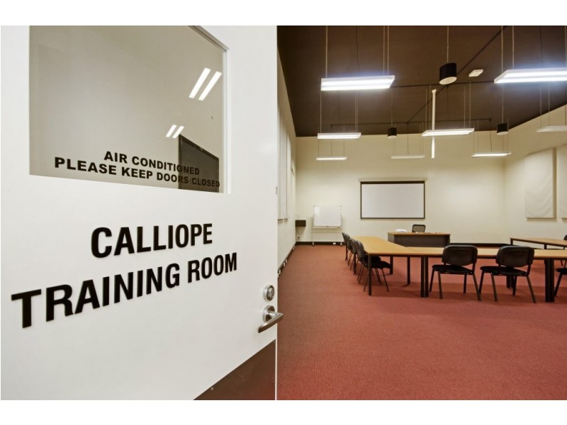 1 MANNING STREET, South Gladstone QLD 4680